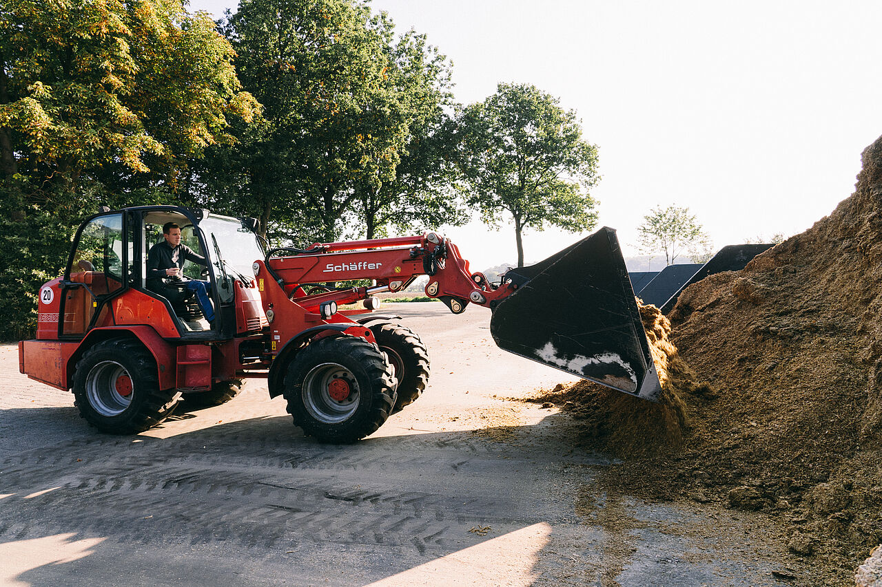 Maissilage und andere Biomassen zur Gärung und Gasbildung für Biogasanlagen.